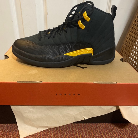 Air Jordan 12 Retro - Picture 1 of 4